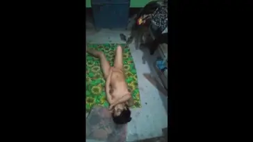 Bokep Jilbab Ngentot Mantap Atas Alas Bunga