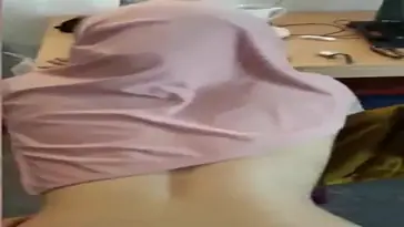 Pilihan Warna Outfit Pengaruhi Gairah Bercinta